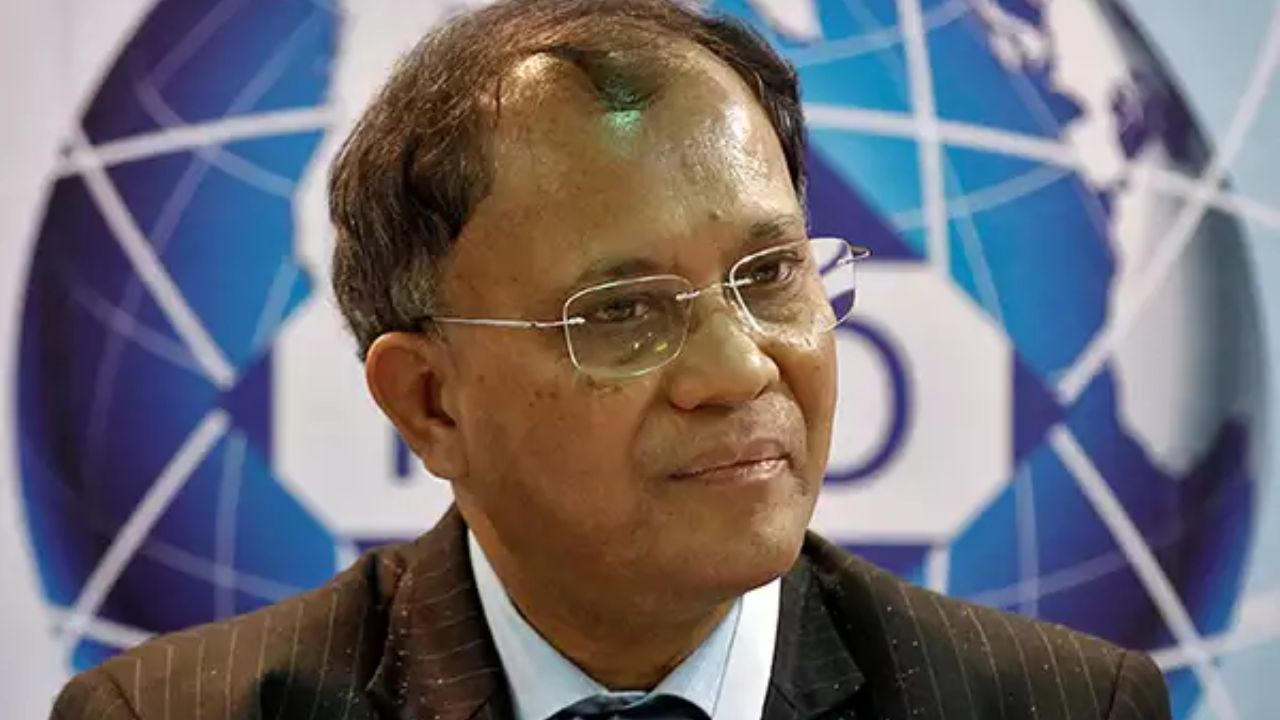 Usthadian Academy / AU Small Finance Bank Appoints HR Khan As Non-Executive Chairman | 03 feb 2024 Usthadian Academy / AU Small Finance Bank Appoints HR Khan As Non-Executive Chairman
